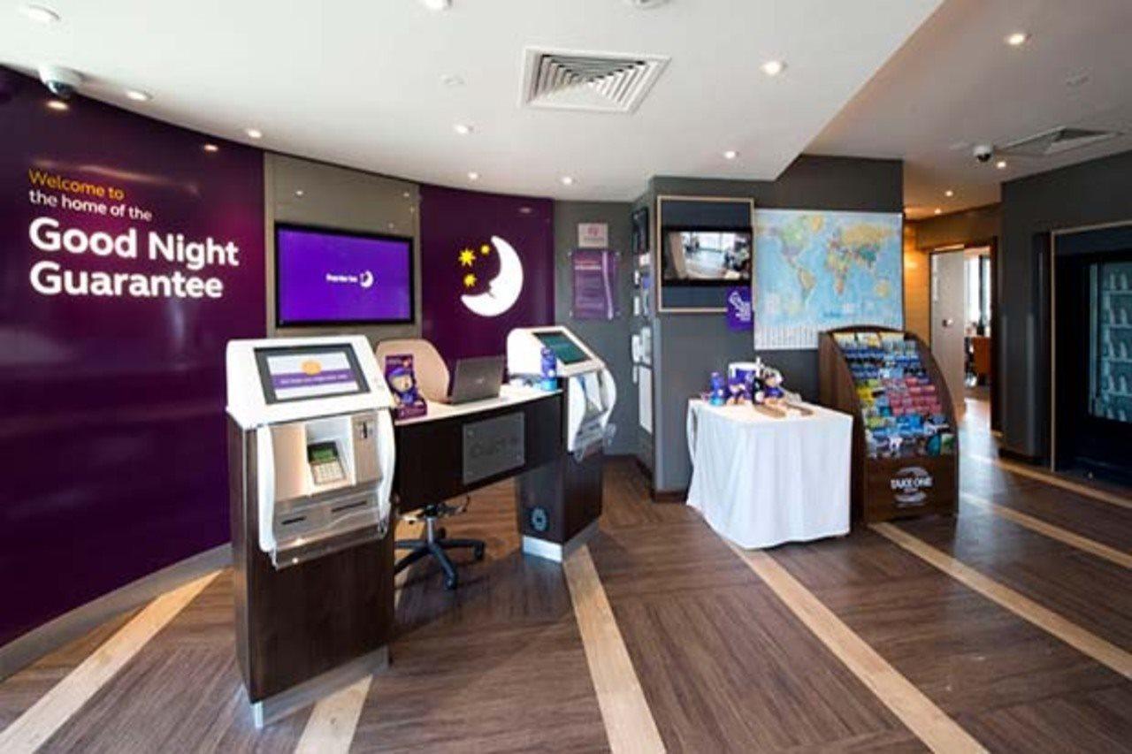 Premier Inn London Woolwich Exterior foto